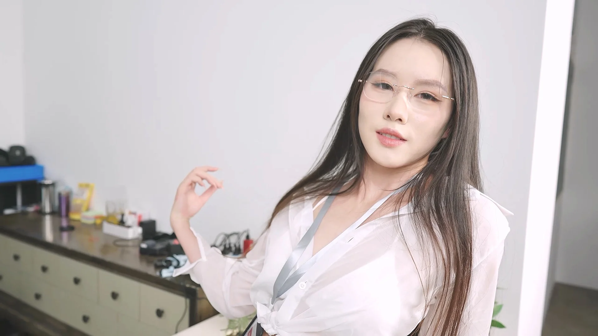 总裁和女高管/The Beauty and the CEO 截图3