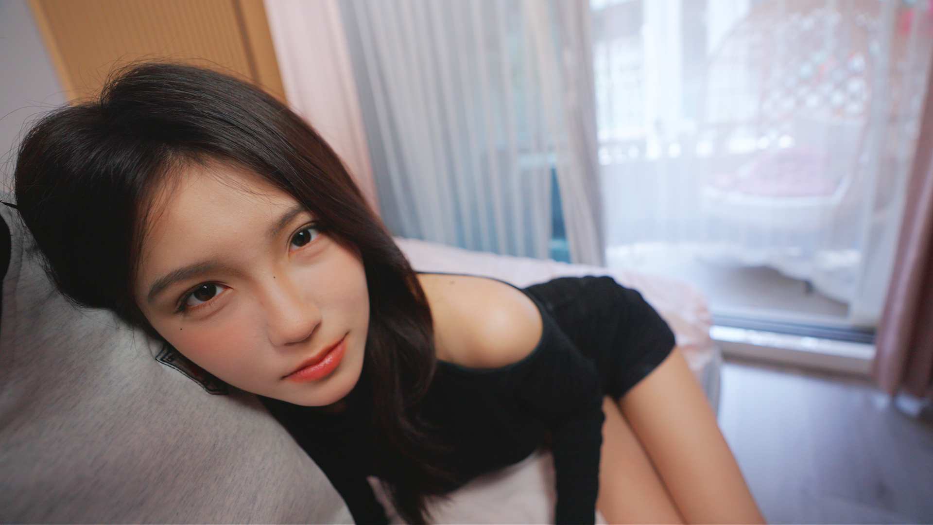 美女你矜持一点/Stay Reserved, Beauty 截图5